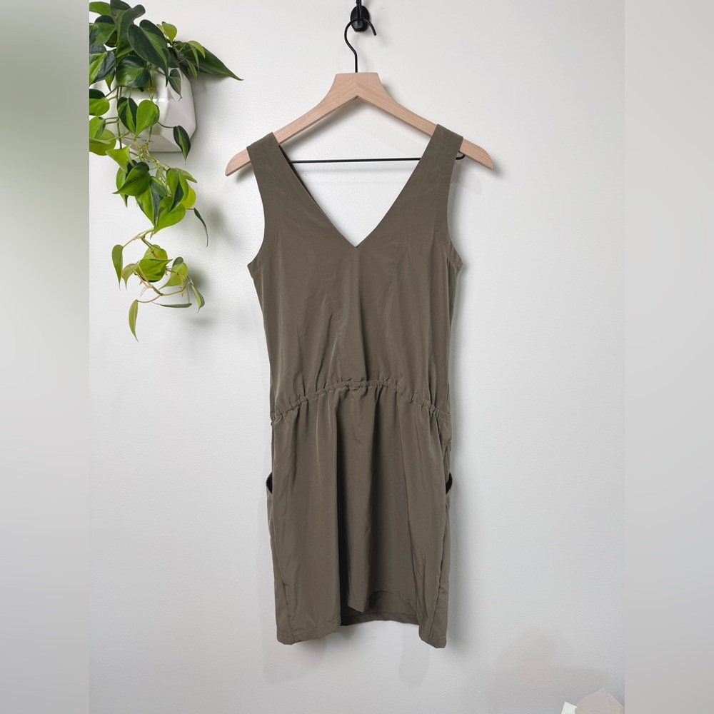 Toad & Co Liv Dress XS‎ Green V Neck Sleeveless Cinch Waist Pockets Outdoor - Picture 3 of 7